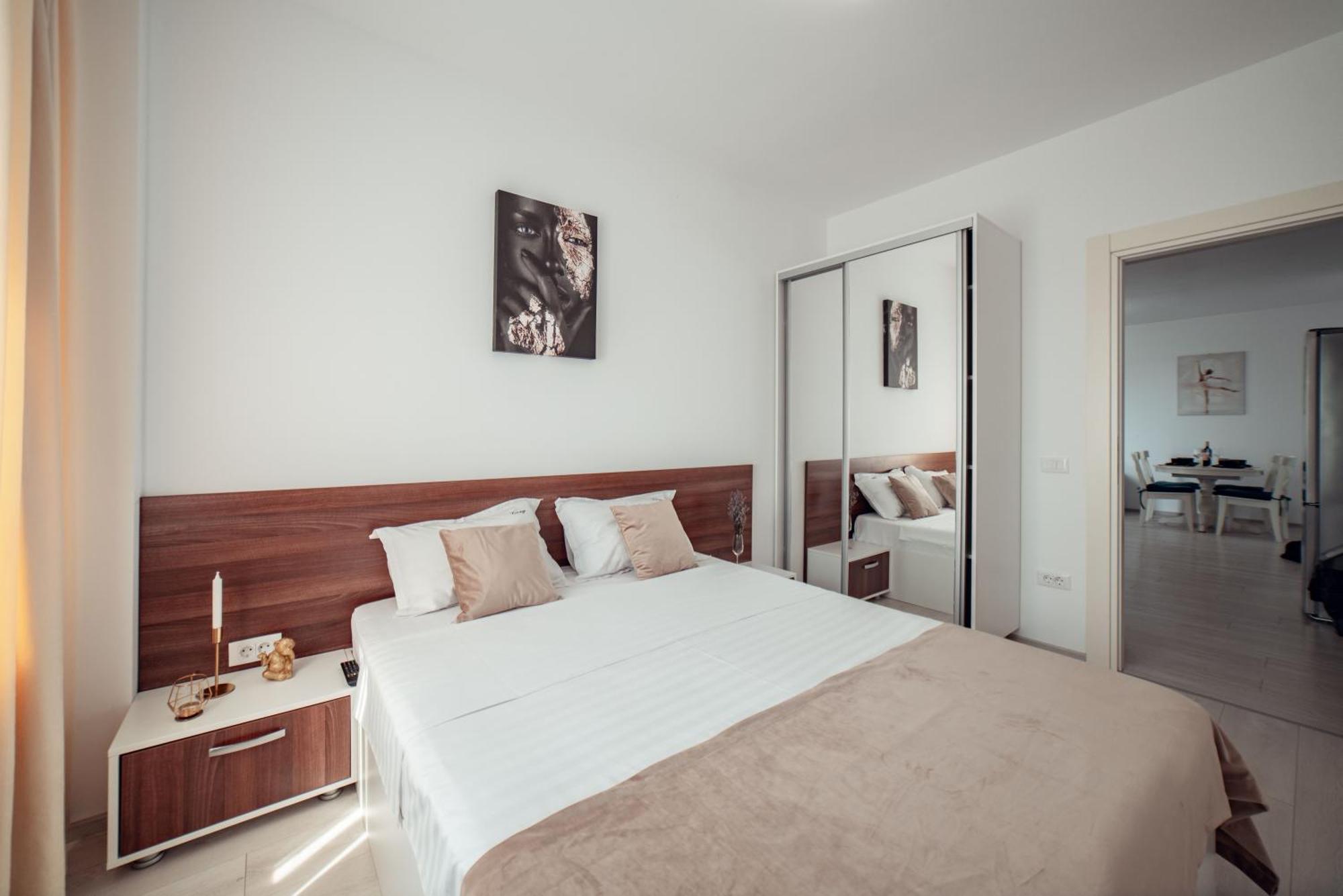 Cozy Collection Apartments At Palas Mall 雅西 外观 照片