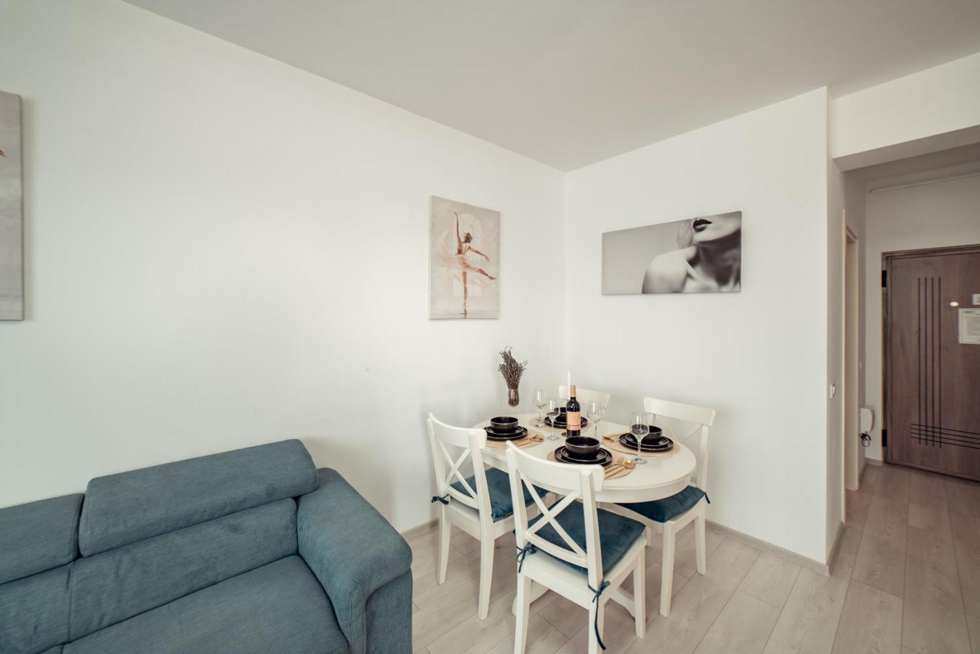 Cozy Collection Apartments At Palas Mall 雅西 外观 照片