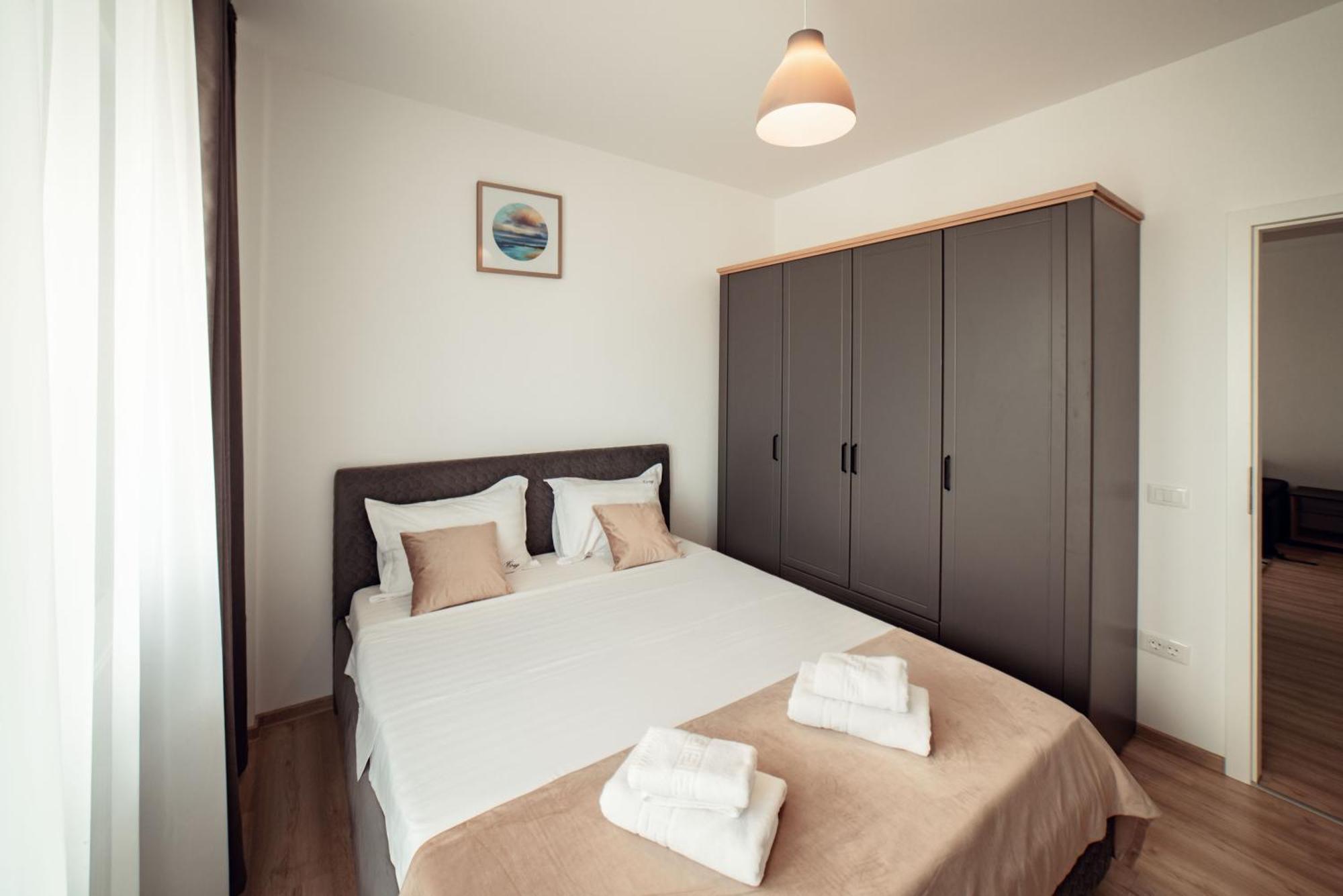 Cozy Collection Apartments At Palas Mall 雅西 外观 照片